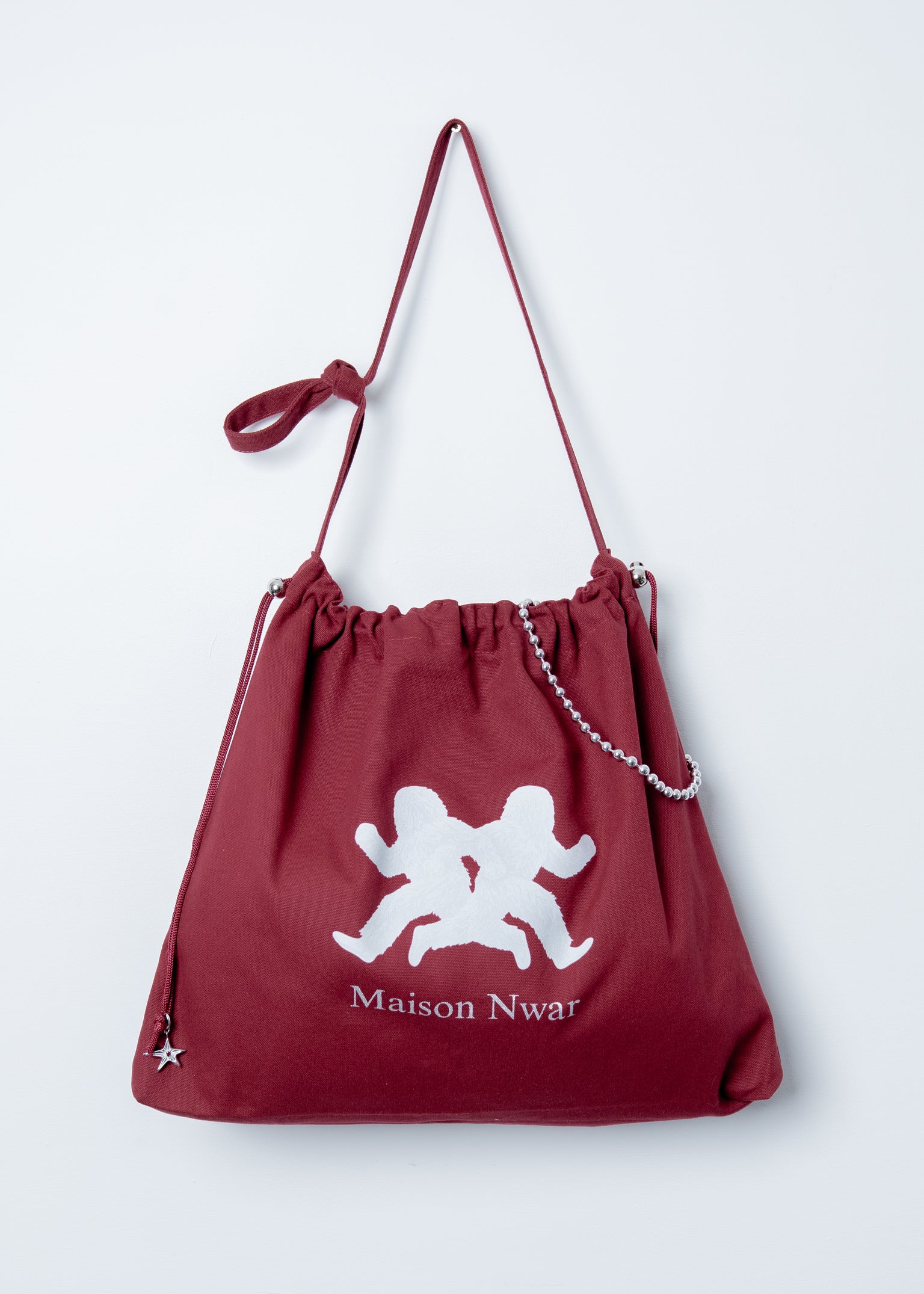 Maison Nwar Tote Bag in burgundy canvas – back view